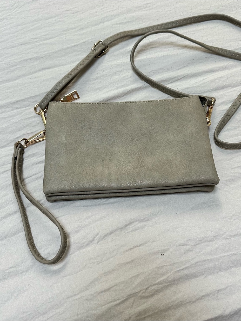 Jen & Co. Versatile Tan Convertible Crossbody & Wristlet Bag